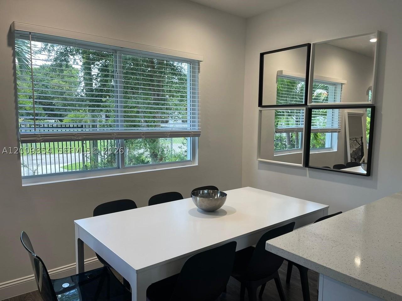 4034 Nw 23rd Ave #0 - Photo 5 of 10