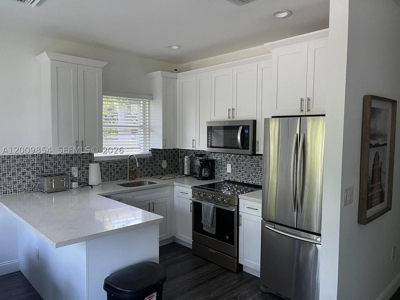 4034 Nw 23rd Ave #0 - Photo 7 of 10