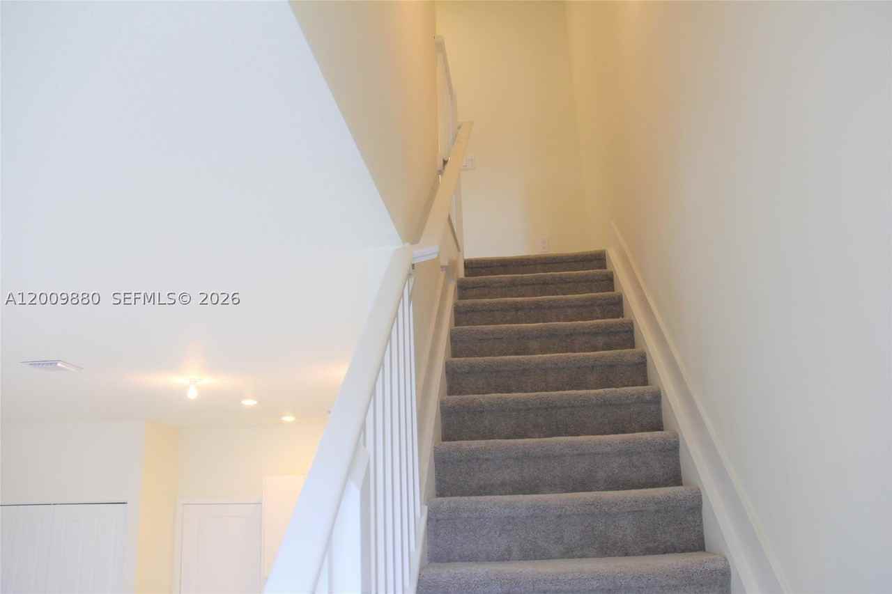 4272 Nw 82nd Ave #4272 - Photo 5 of 25
