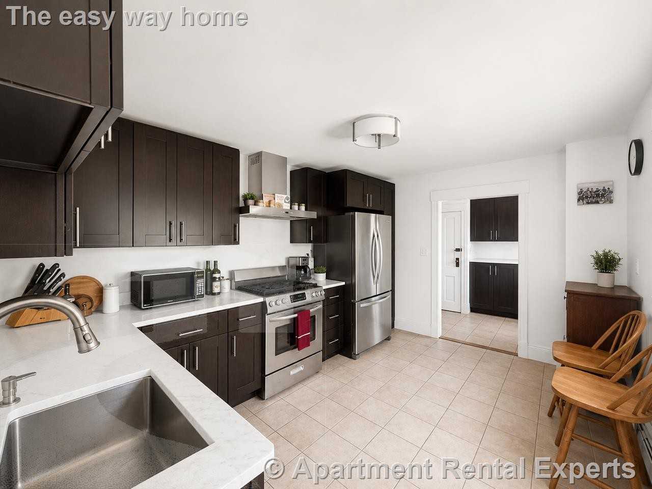27 Thacher St ## 29 - Photo 2 of 13