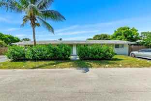700 Nw 18th St #1-2 - Photo 1 of 1