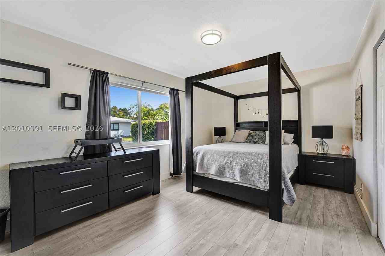 1146 Ne 17th Ter #1146 - Photo 7 of 26