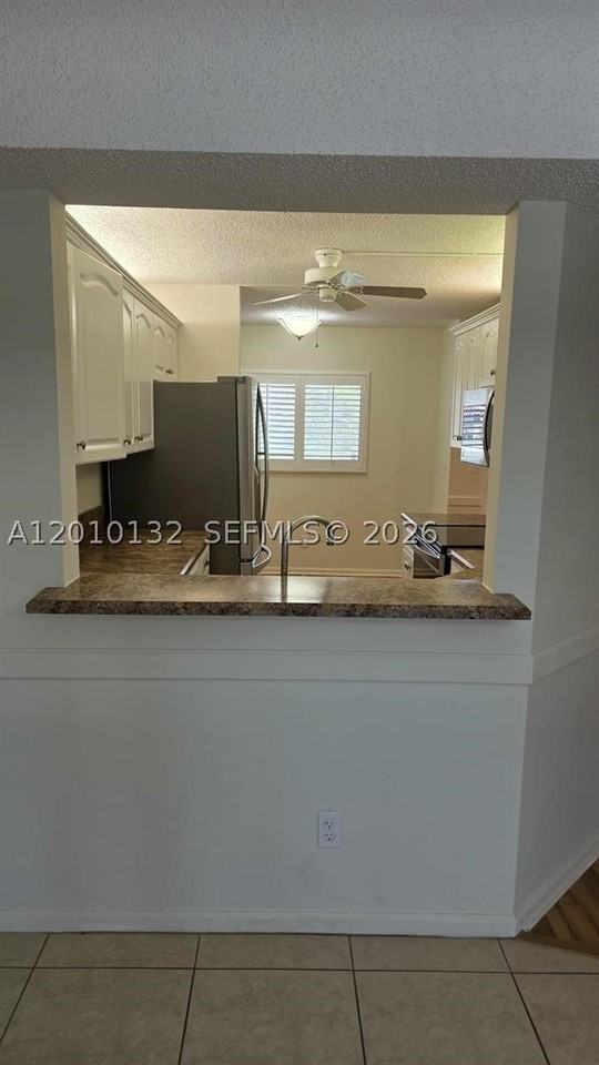 23305 Barwood Ln N #207 - Photo 5 of 26