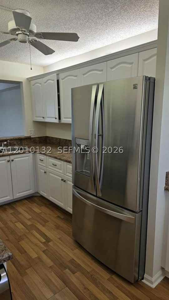 23305 Barwood Ln N #207 - Photo 7 of 26