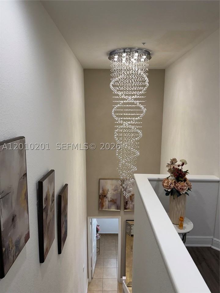 11942 Sw 26th Ct - Photo 3 of 5