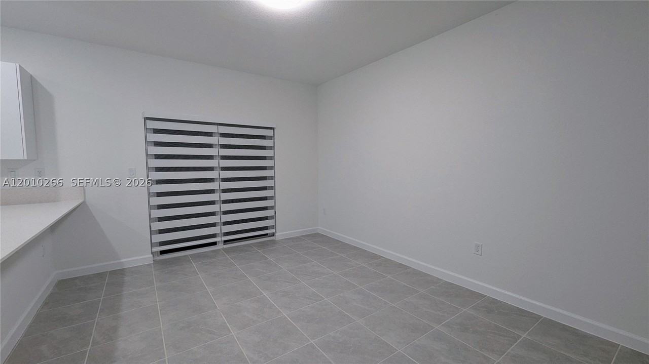 2628 Se 28th Dr - Photo 6 of 50