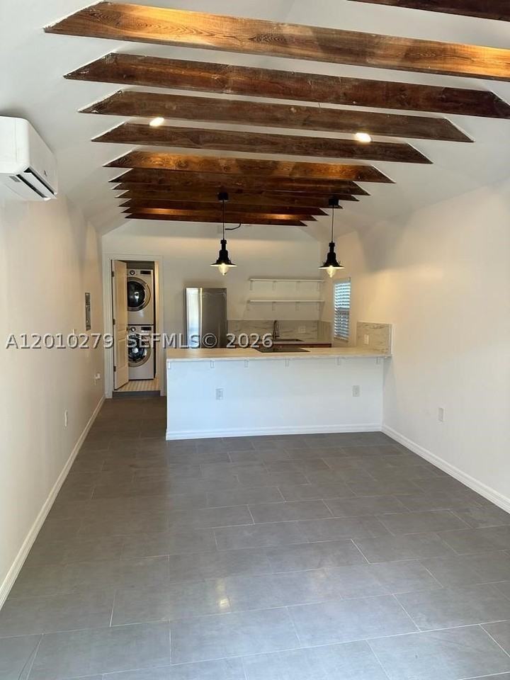 3113 Sw 14th St #A - Photo 3 of 12