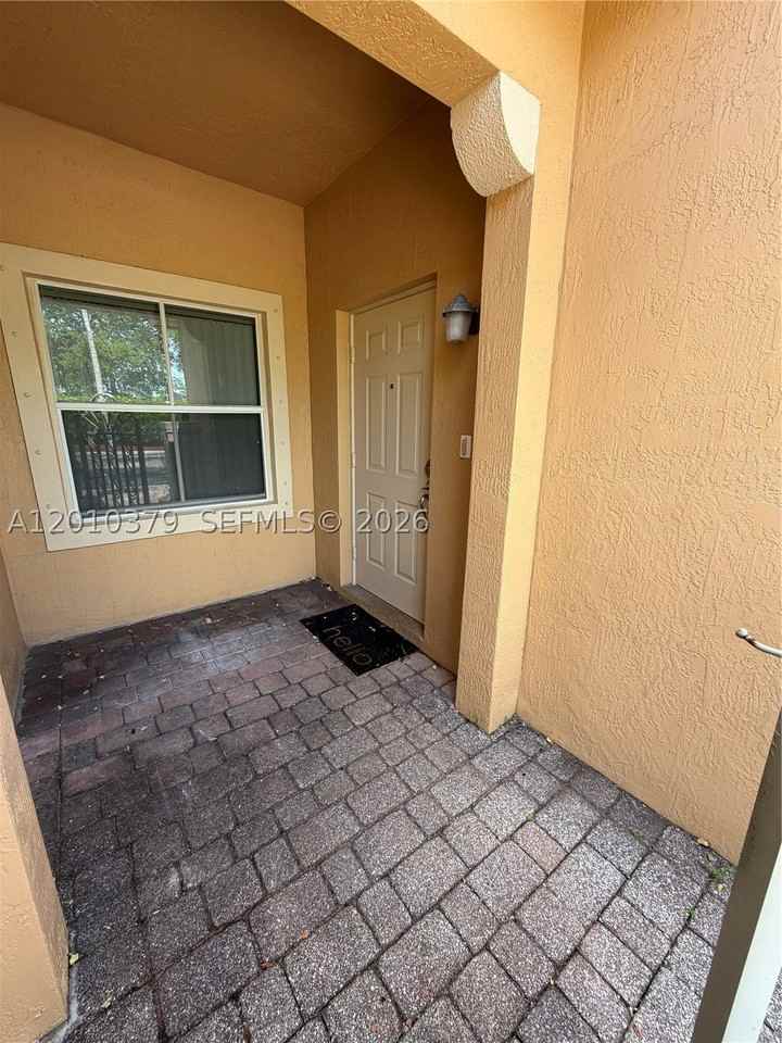 4939 N Harbor Isles Dr #106 - Photo 5 of 19