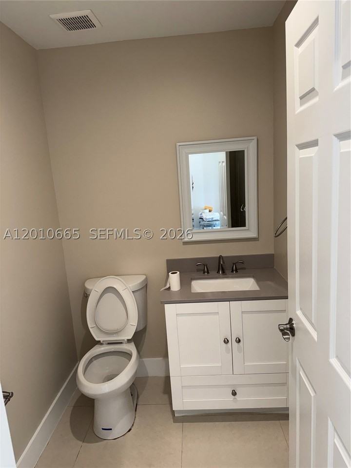 3155 Sw 132nd Ave - Photo 6 of 24