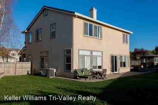 5278 Glass Brook Ct - Photo 2 of 17