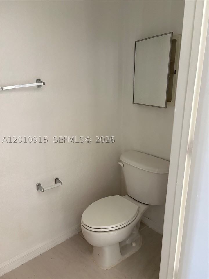 2086 Ne 167th St #2-108 - Photo 4 of 12