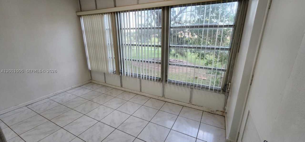 1020 Nw 80th Ave #203 - Photo 7 of 18