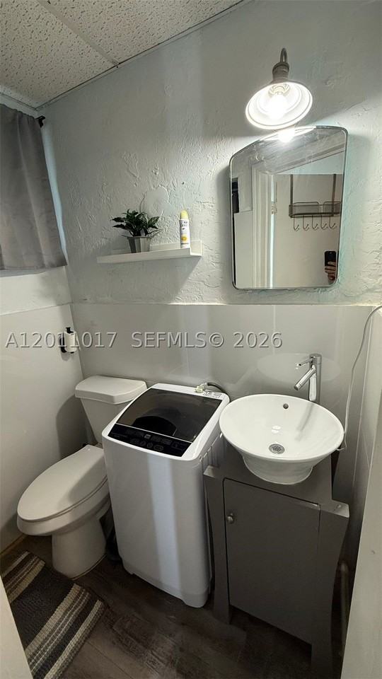 115 Se 2nd St #2 - Photo 4 of 11