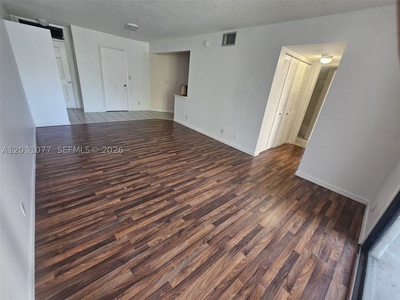 211 Lake Pointe Dr #108 - Photo 5 of 26