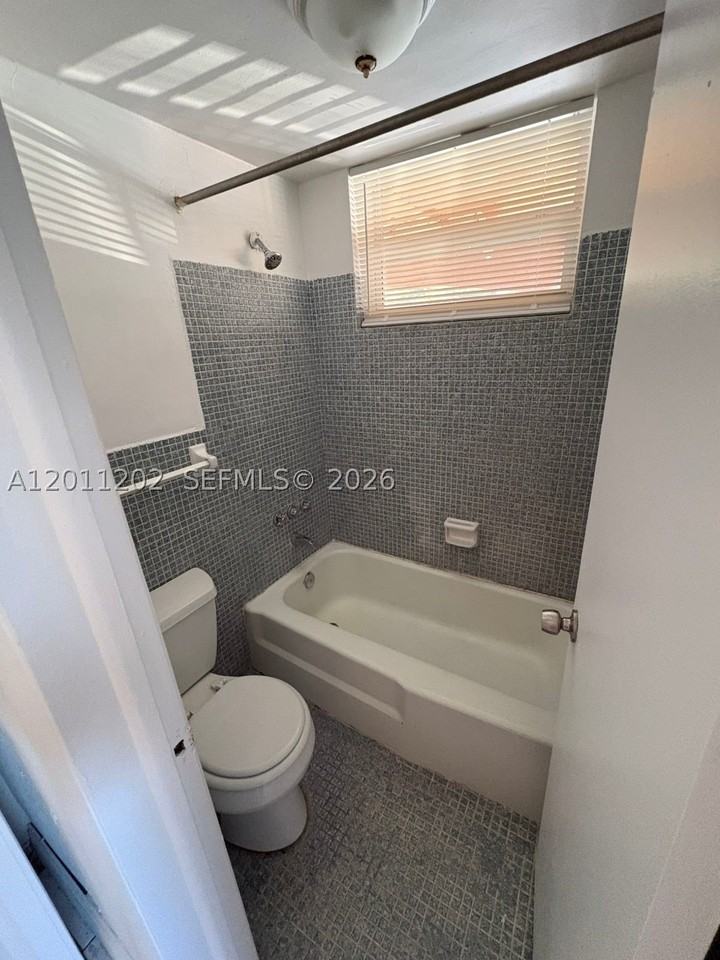 1590 Ne 125th Ter #1 - Photo 4 of 5