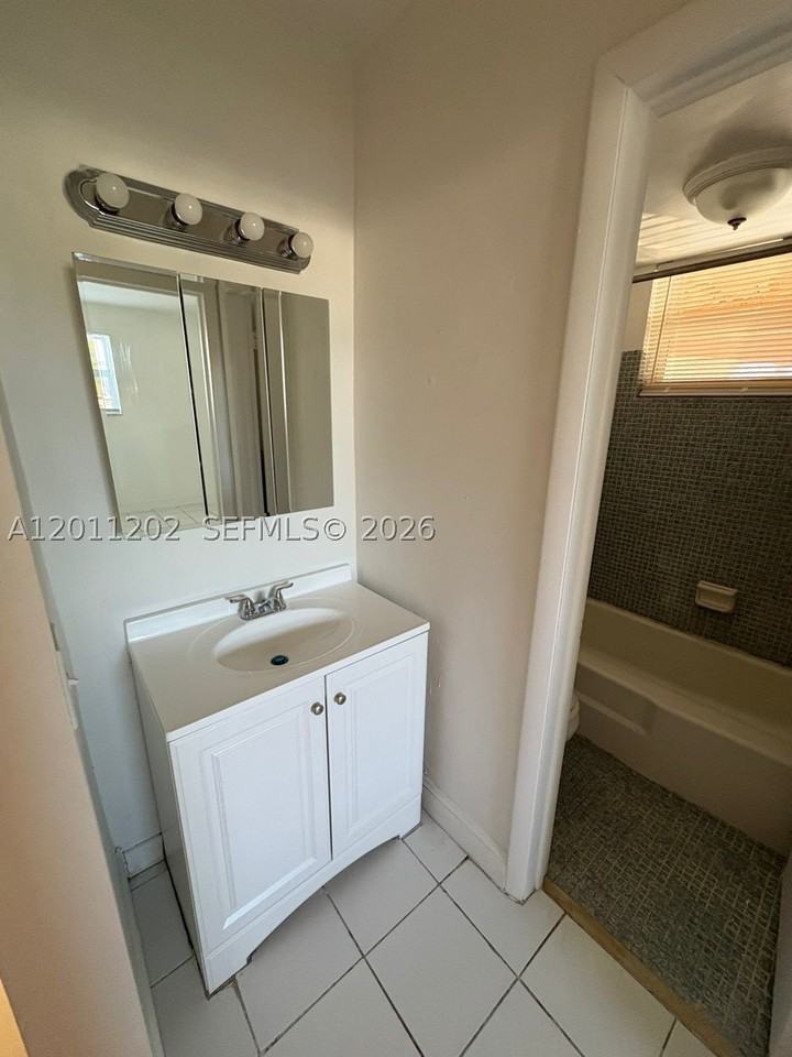 1590 Ne 125th Ter #1 - Photo 5 of 5