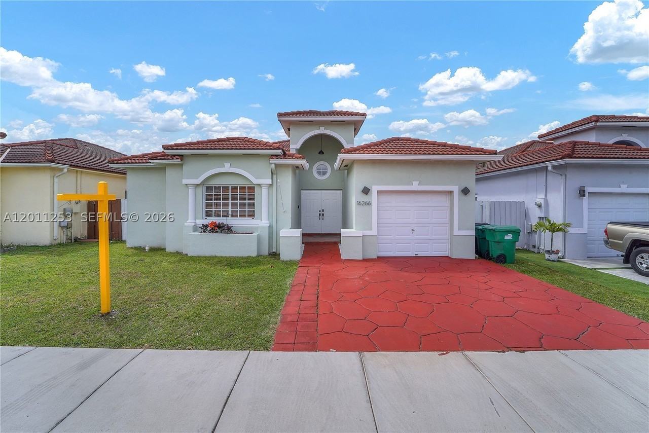 16266 Sw 54th Ter #0 - Photo 2 of 26