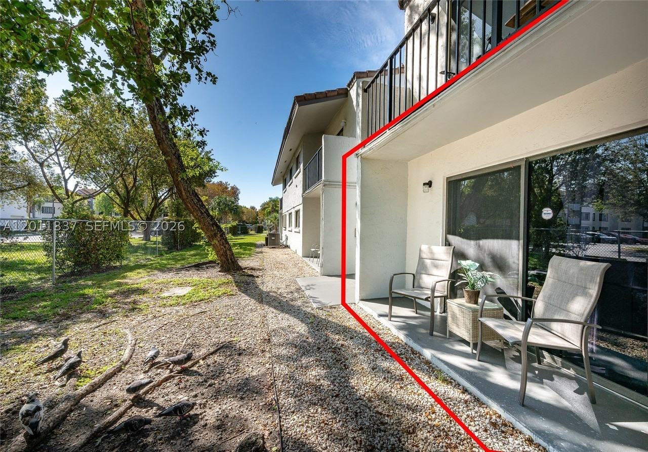 7095 Nw 179th St #110 - Photo 3 of 21