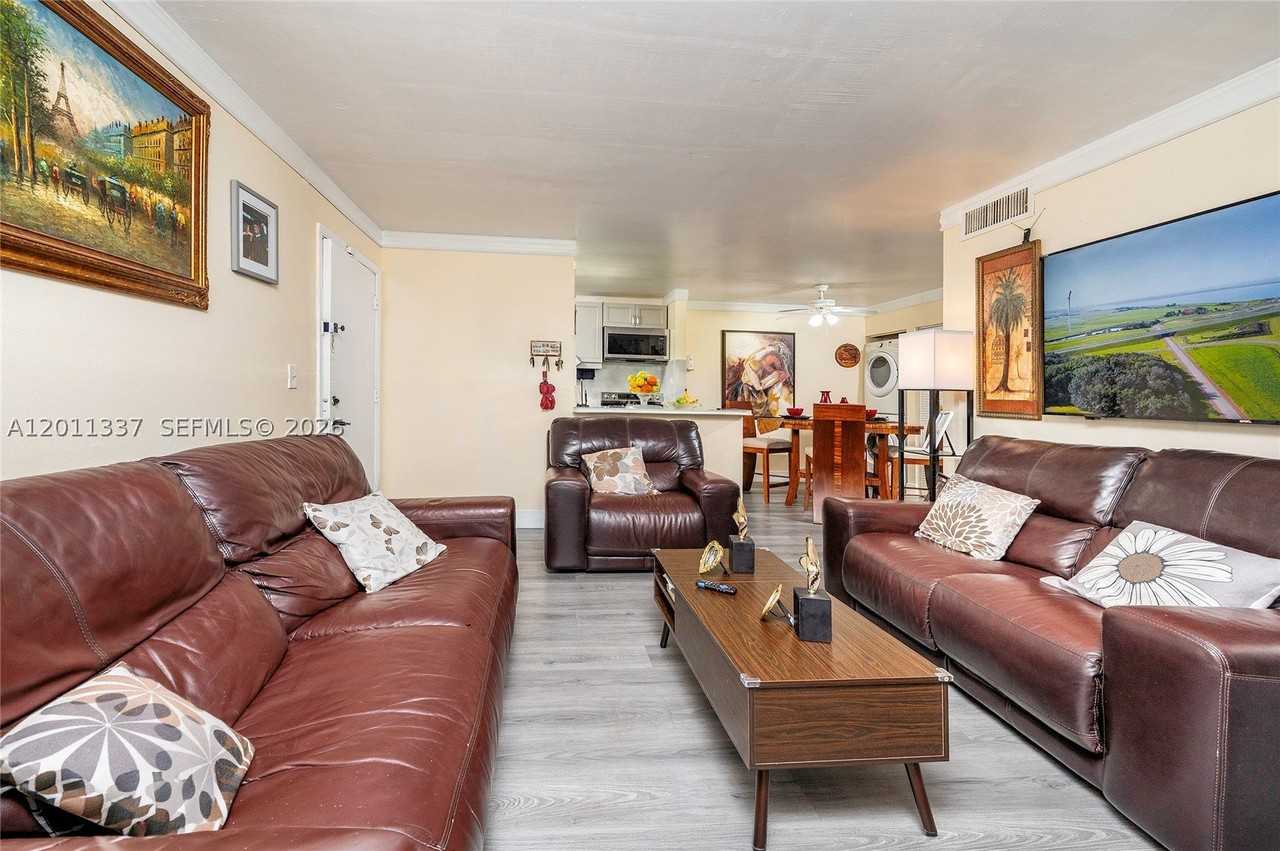 7095 Nw 179th St #110 - Photo 6 of 21