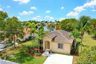 450 Se 30th Dr - Photo 1 of 1