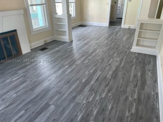 1870 Lakeview Dr #1 - Photo 4 of 10