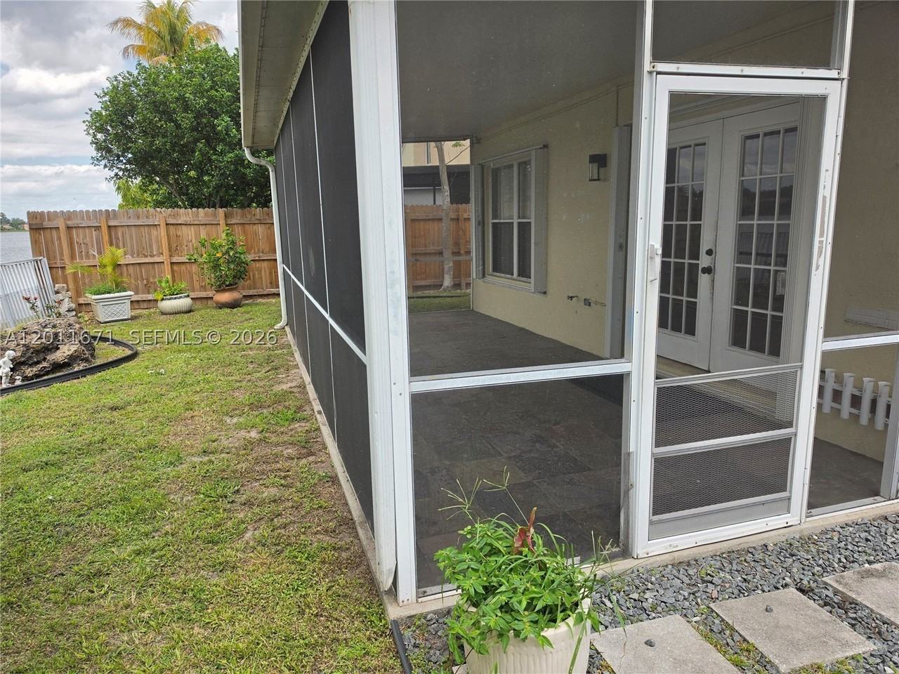 6178 Buena Vista Dr #6178 - Photo 4 of 19