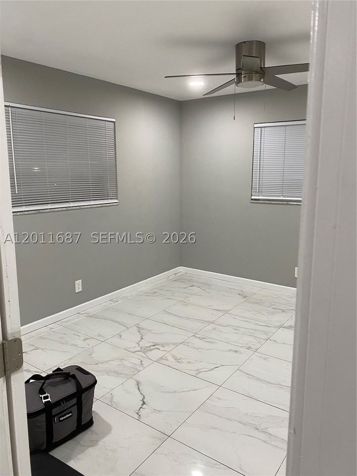 7761 Nw 42nd Pl #1-2 - Photo 5 of 31