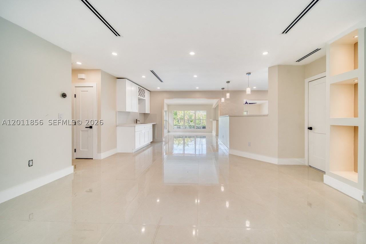 15730 Sw 87th Ct - Photo 4 of 35
