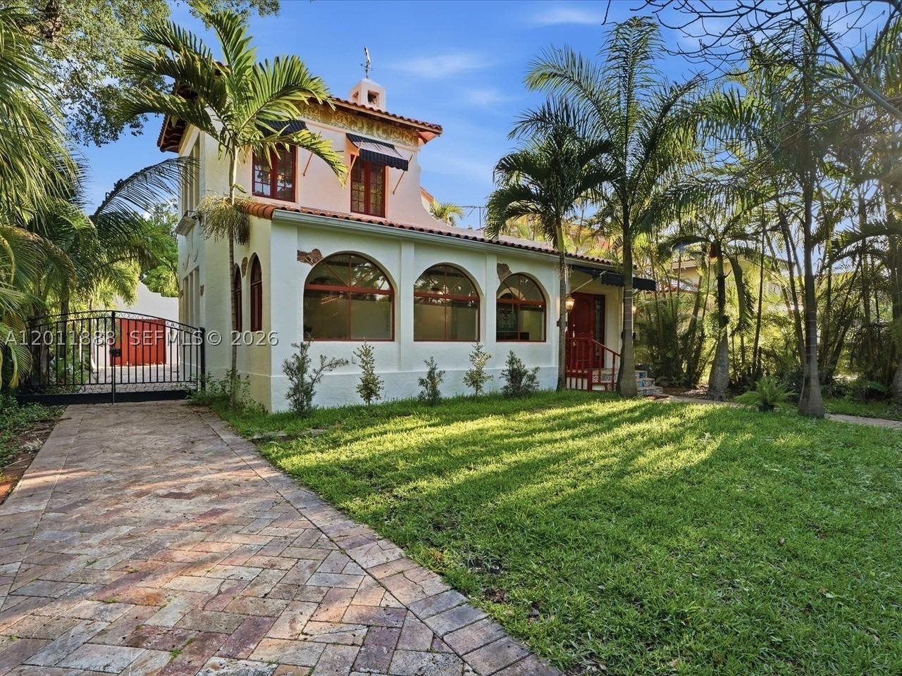 1137 Asturia Ave