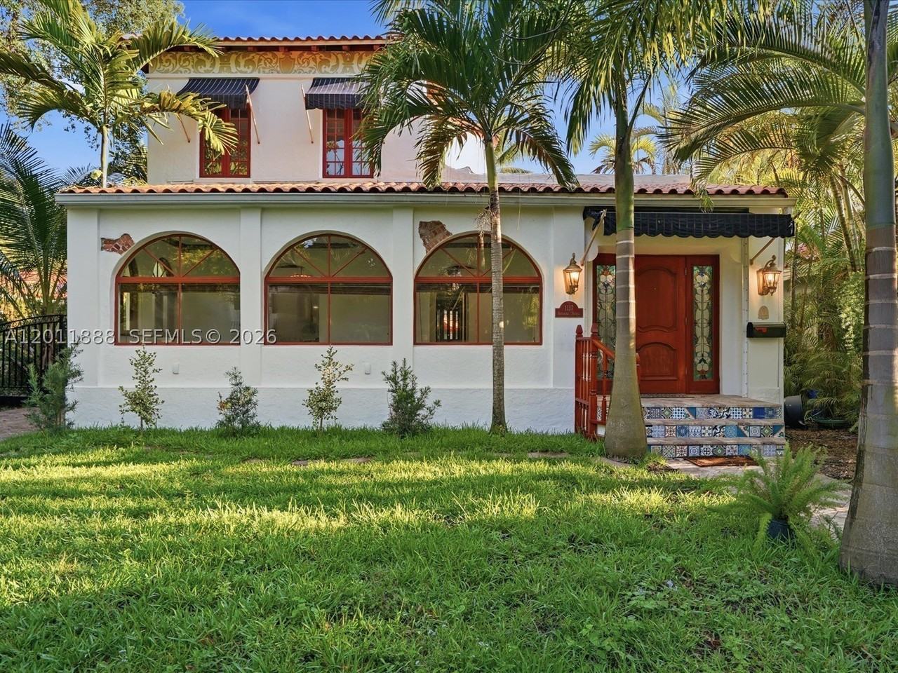 1137 Asturia Ave - Photo 6 of 50