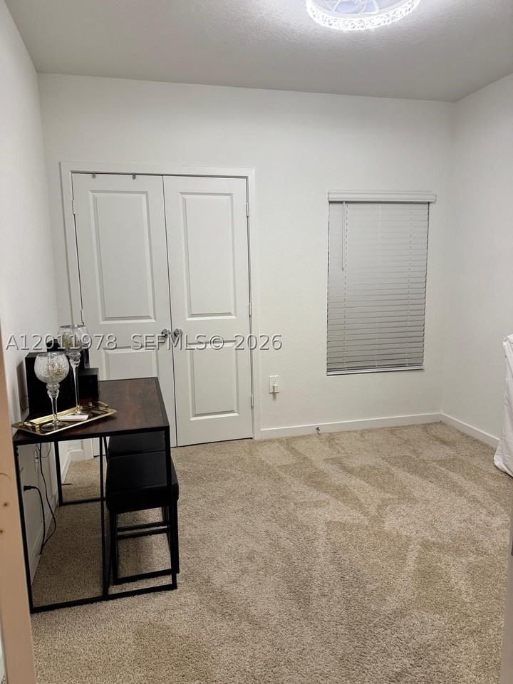338 Ne 1st Dr #338 - Photo 4 of 20