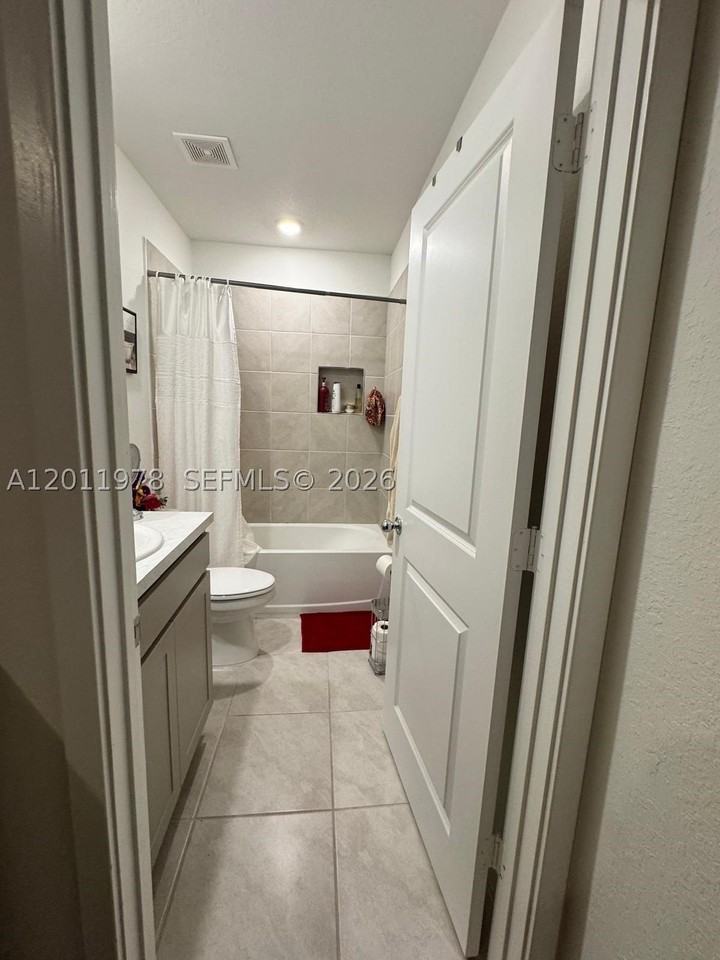 338 Ne 1st Dr #338 - Photo 6 of 20