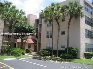 9470 Live Oak Pl #306 - Photo 2 of 8