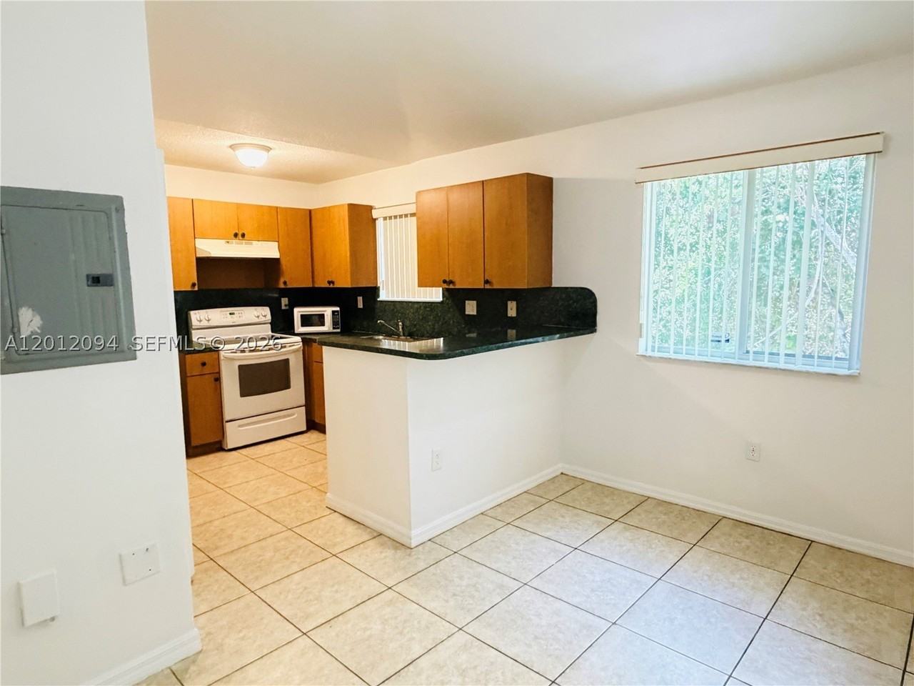 1300 Se 31st Ct #201-36 - Photo 3 of 9