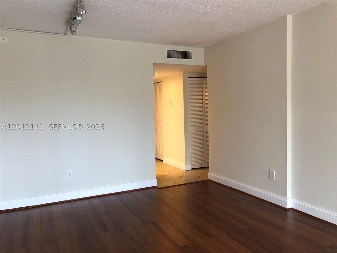 14301 N Kendall Dr #309B - Photo 4 of 21