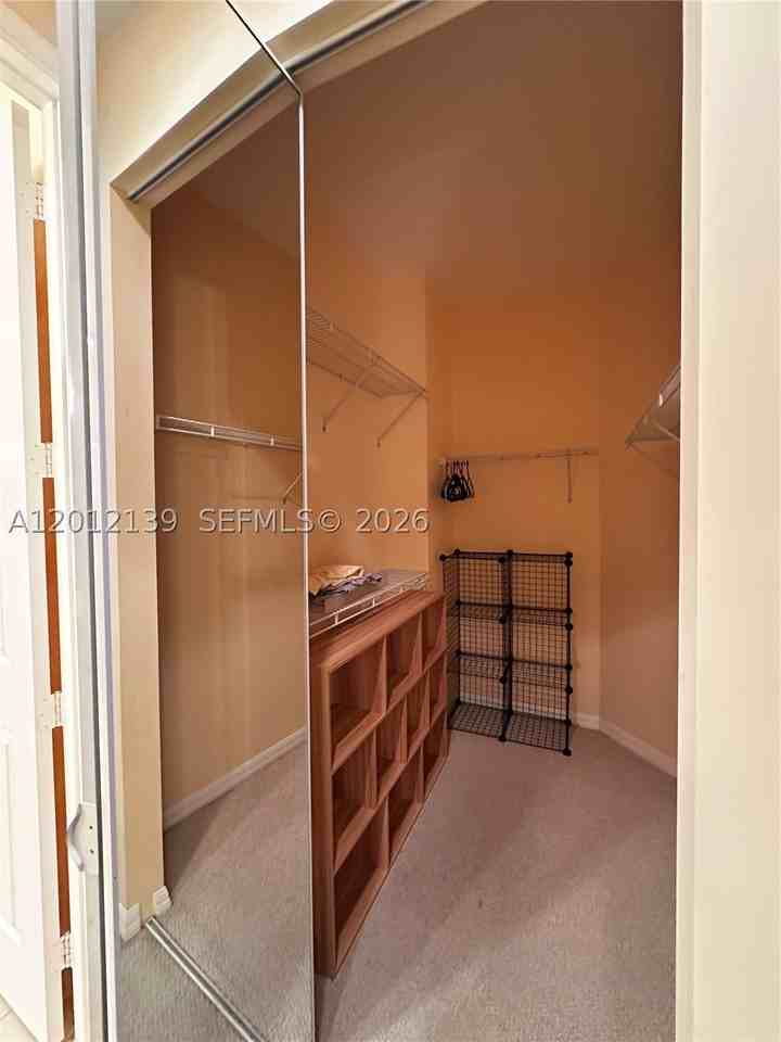 606 Mariner Bay Blvd - Photo 5 of 26