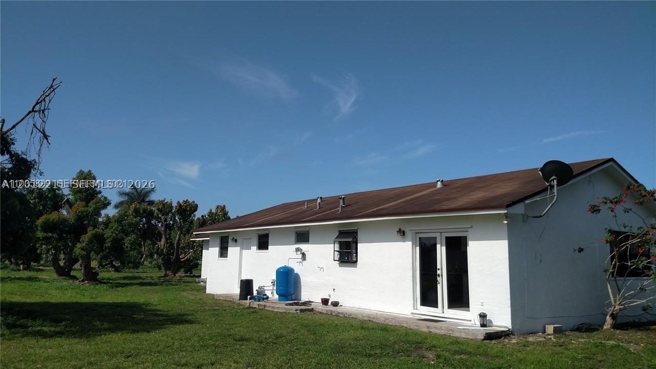 19600 Sw 256th St #A - Photo 4 of 20