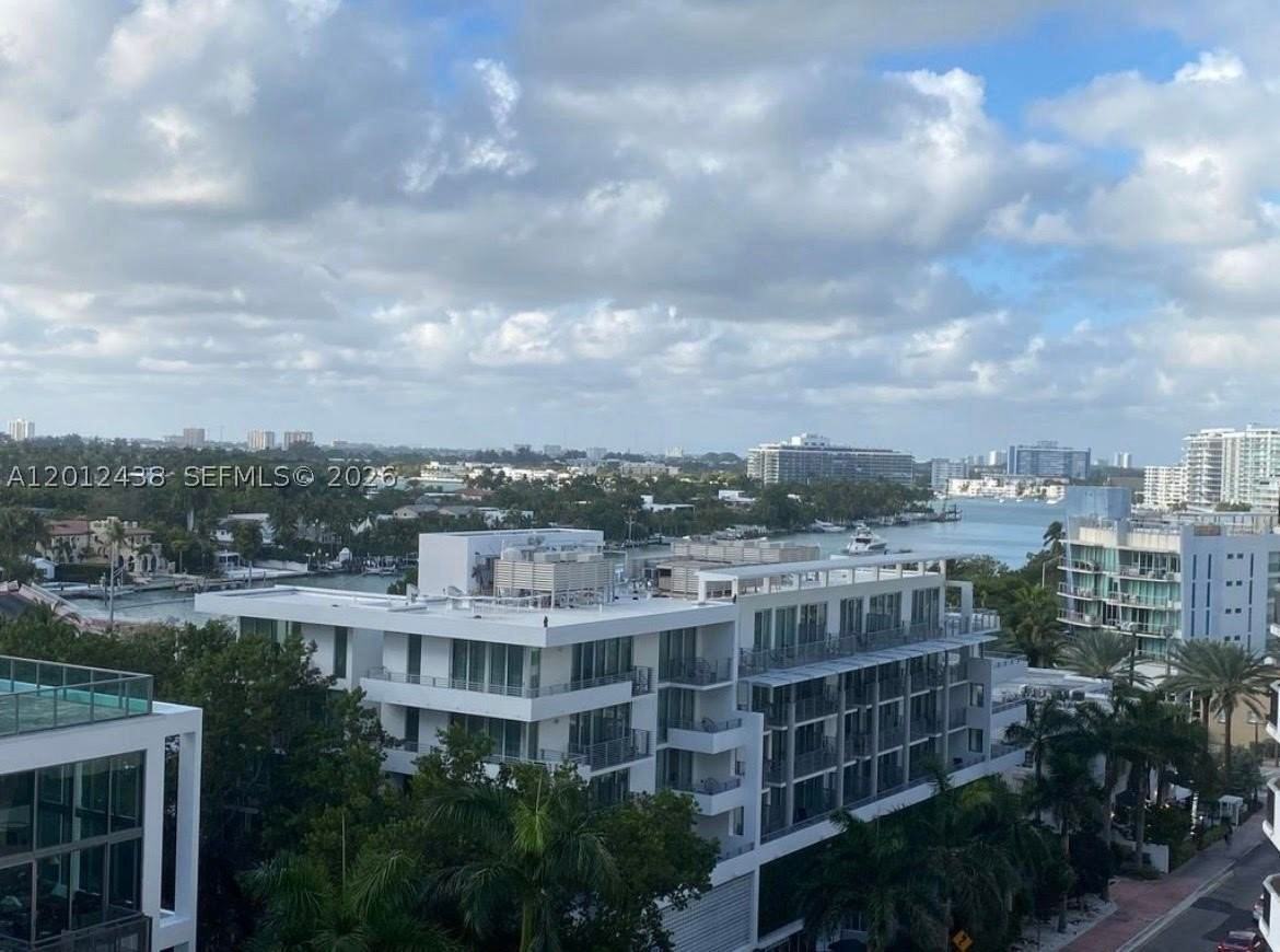 6039 Collins Ave #1033 - Photo 6 of 11