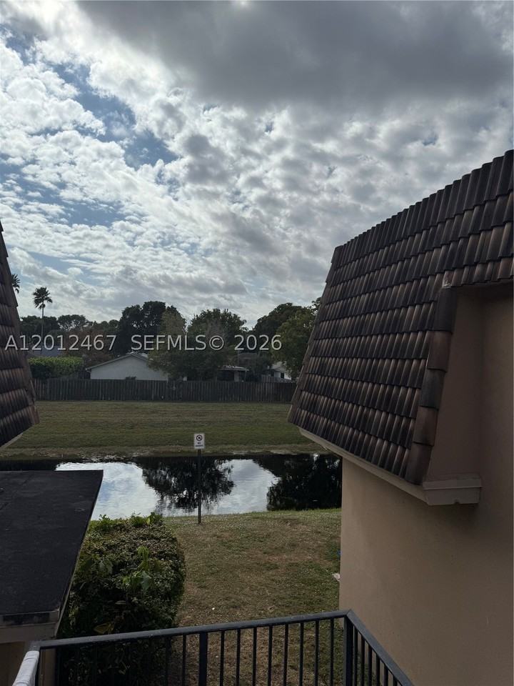 10916 Royal Palm Blvd #10916 - Photo 5 of 15