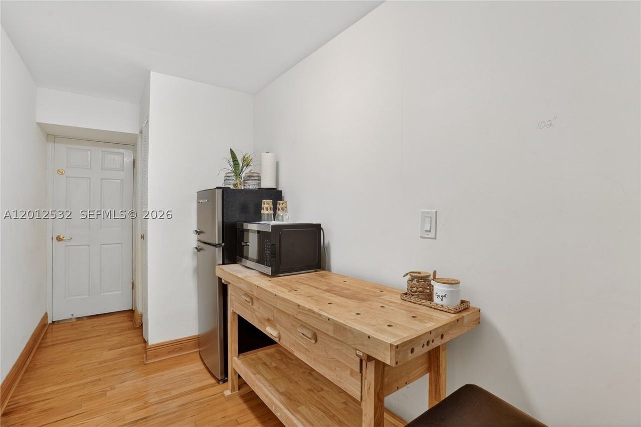 STUDIO SAN MIGUEL #REAR - Photo 6 of 19