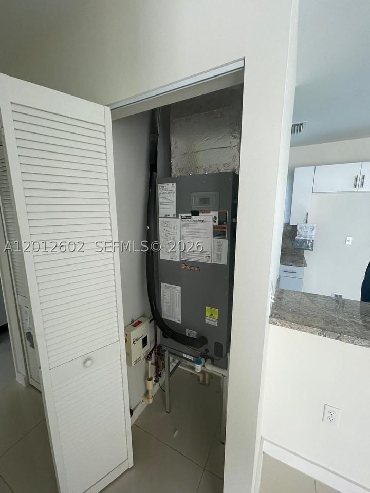 2121 Nw 72nd St #2121 - Photo 3 of 10