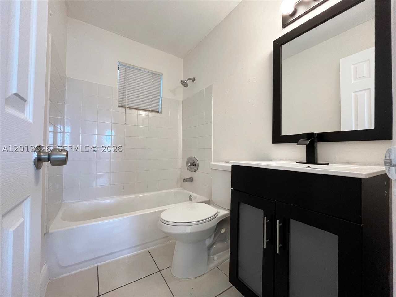 1610 N 25th St #10 - Photo 6 of 6