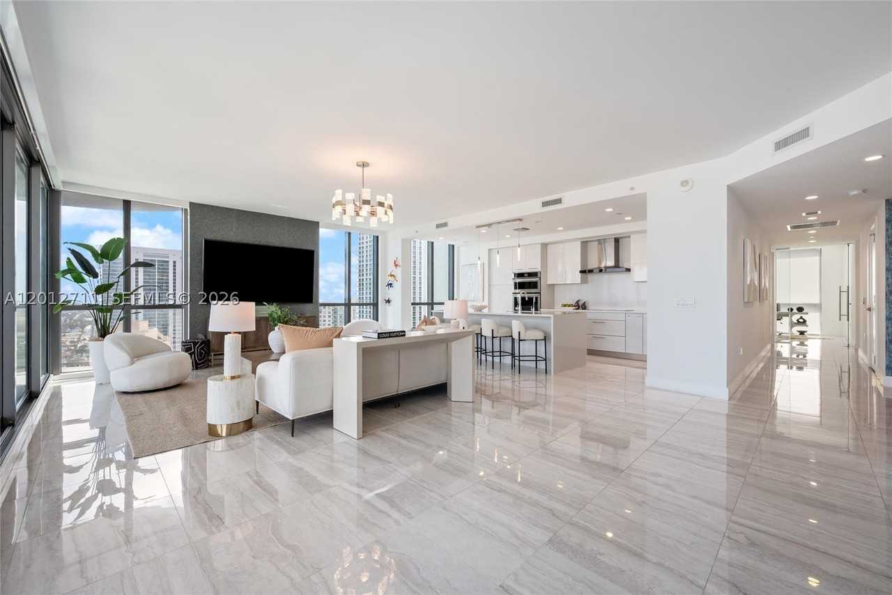 100 E Las Olas Blvd #3201