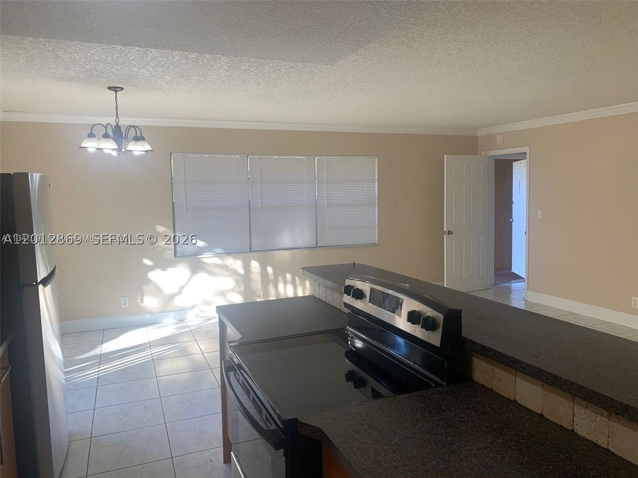 1702 Mckinley St #4 - Photo 2 of 34