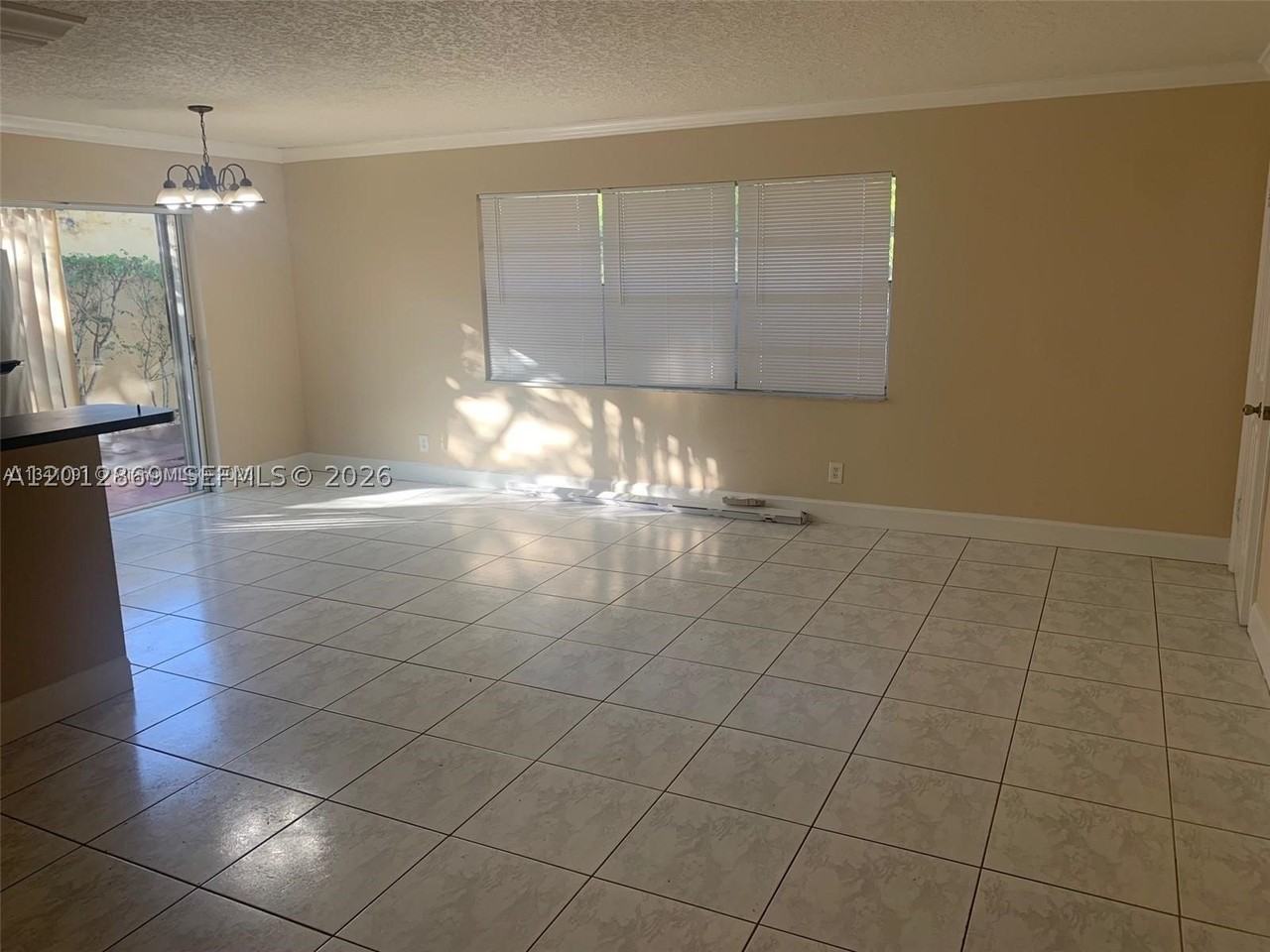 1702 Mckinley St #4 - Photo 6 of 34