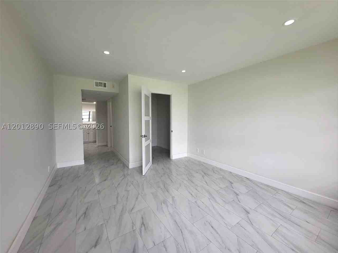 903 Cypress Ter #205 - Photo 2 of 10