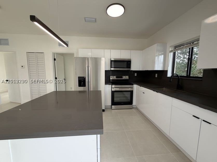 1440 Nw 61st St #2 - Photo 7 of 18