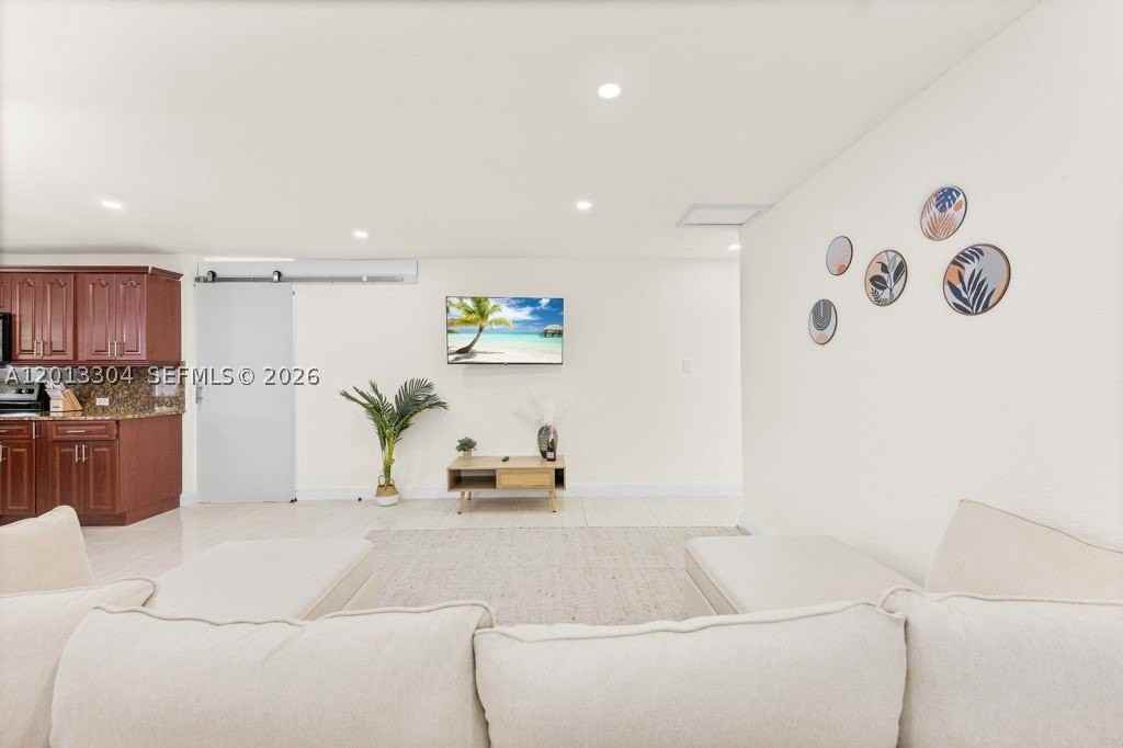 2128 Dock St #0 - Photo 2 of 14