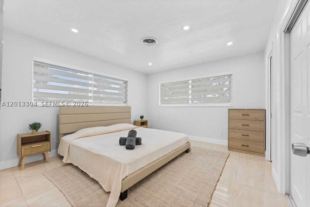 2128 Dock St #0 - Photo 7 of 14