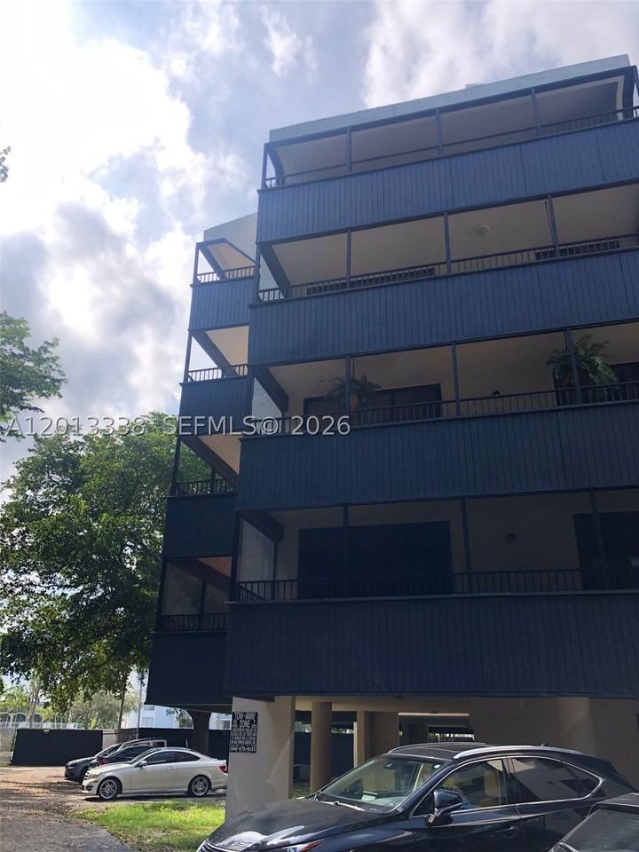 16220 Nw 2nd Ave #410